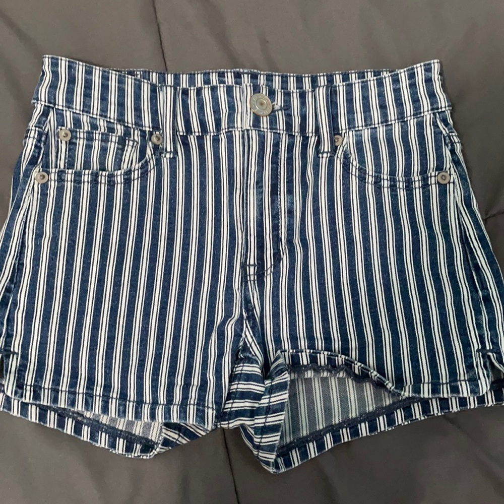 striped american eagle shorts